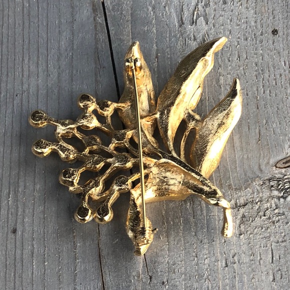 2 for $12 Vintage Gold Tone Floral Brooch Pin - Picture 6 of 7